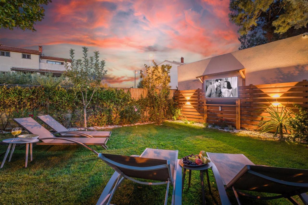Villa Andrija Family Dream With Heated Pool At The Sea With Beautiful Garden, Outside Cinema And Kids Playground Fažana Екстериор снимка