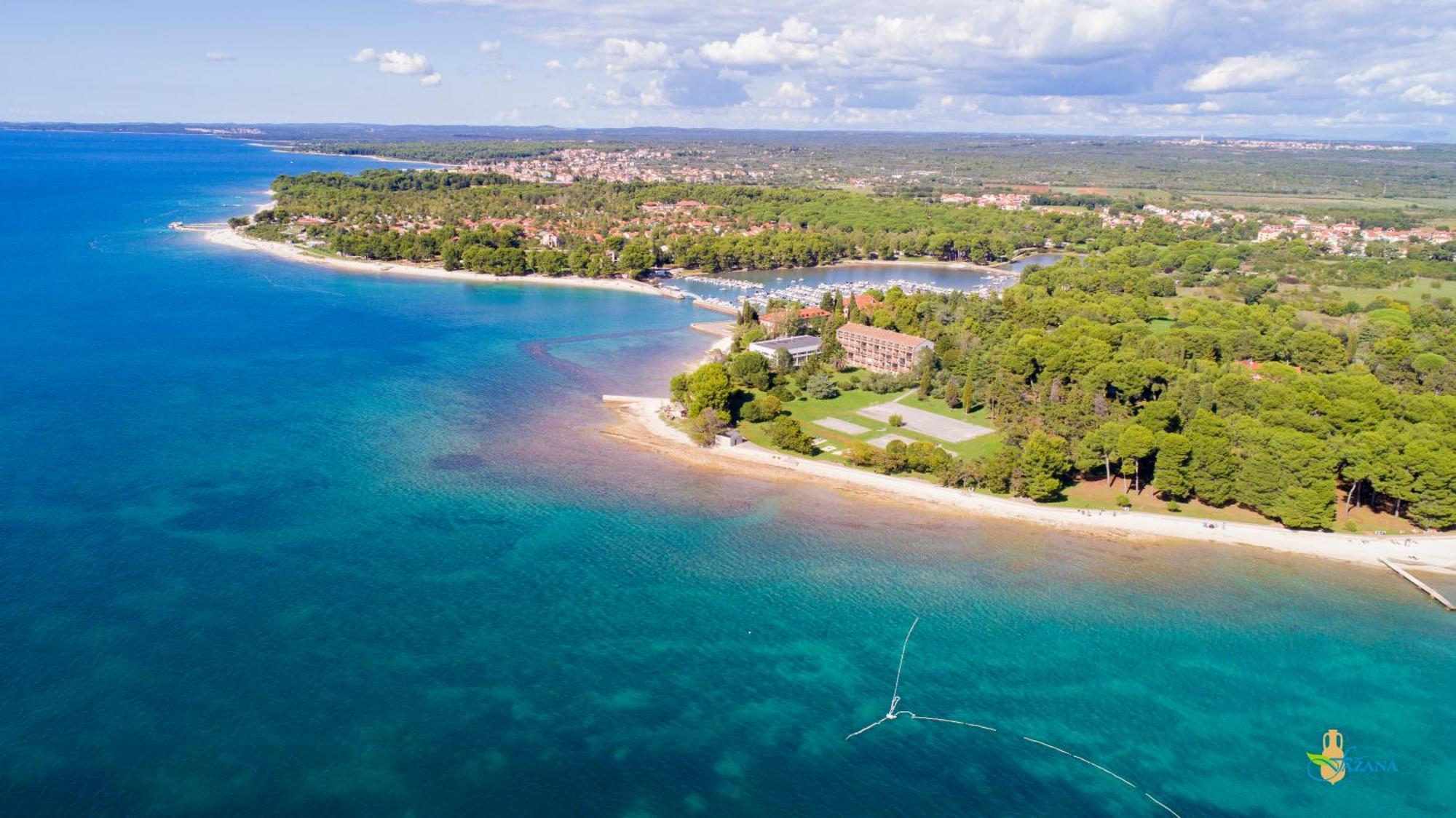 Villa Andrija Family Dream With Heated Pool At The Sea With Beautiful Garden, Outside Cinema And Kids Playground Fažana Екстериор снимка