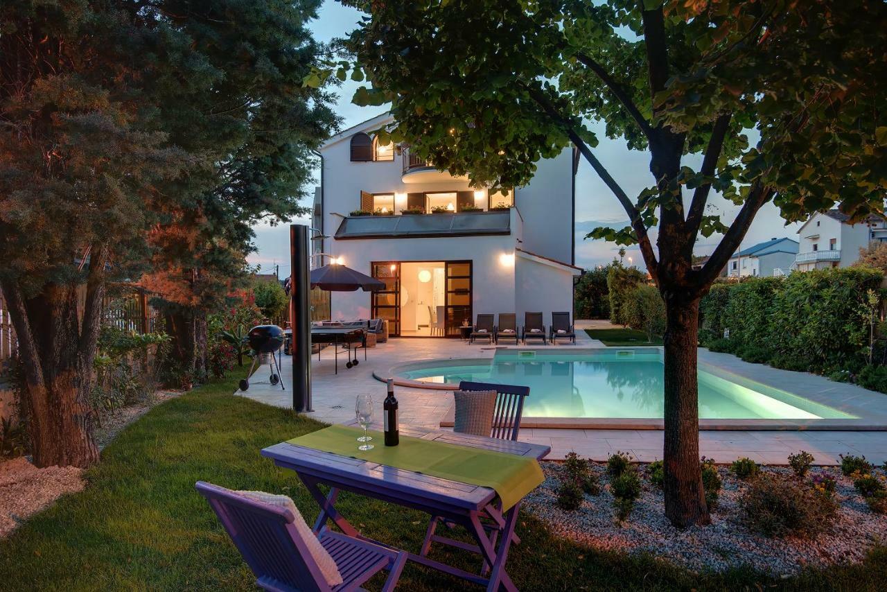 Villa Andrija Family Dream With Heated Pool At The Sea With Beautiful Garden, Outside Cinema And Kids Playground Fažana Екстериор снимка