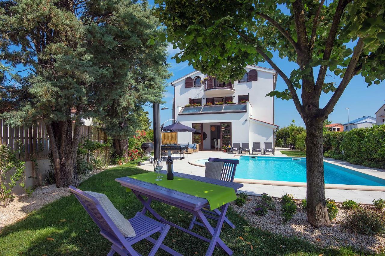 Villa Andrija Family Dream With Heated Pool At The Sea With Beautiful Garden, Outside Cinema And Kids Playground Fažana Екстериор снимка