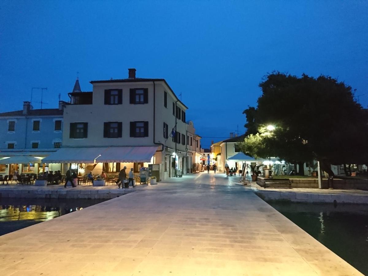 Villa Andrija Family Dream With Heated Pool At The Sea With Beautiful Garden, Outside Cinema And Kids Playground Fažana Екстериор снимка